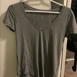 Lulu lemon t shirt